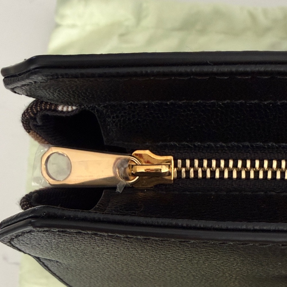 Burberry Banwell Check Bag Black - Picture 10 of 16